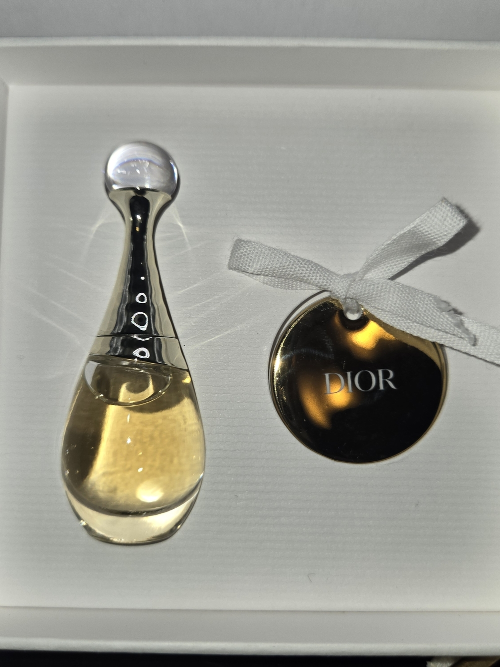 J’adore Mini Perfume Set Charm Keychain Gold Tone Boxed - Picture 3 of 8